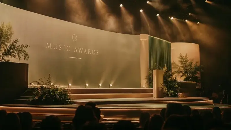 新剧发布会造型细节被放大解读，讨论度飙升 - 娱乐曝光文章封面
